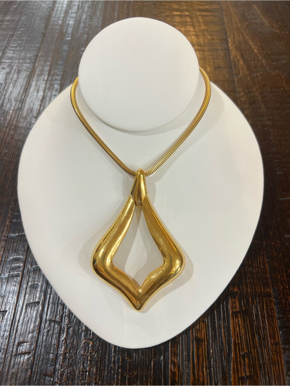 Vintage Trifari Gold Tone Snake Chain Large Open Geometric Pendant Necklace